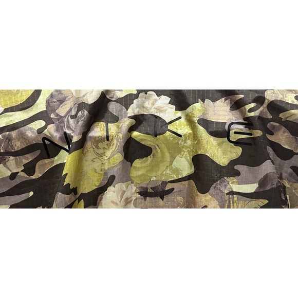 Nike Womens Camouflage‎ Windrunner Jacket Size XS - Cargo/Khaki - Picture 7 of 10